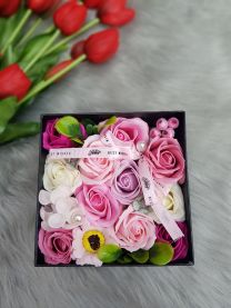 Flower box pachnący mydlany bukiet RÓŻOWY Kod: 6GD-011