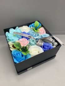 Flower box pachnący mydlany bukiet kwiatowy kod: D-8882
